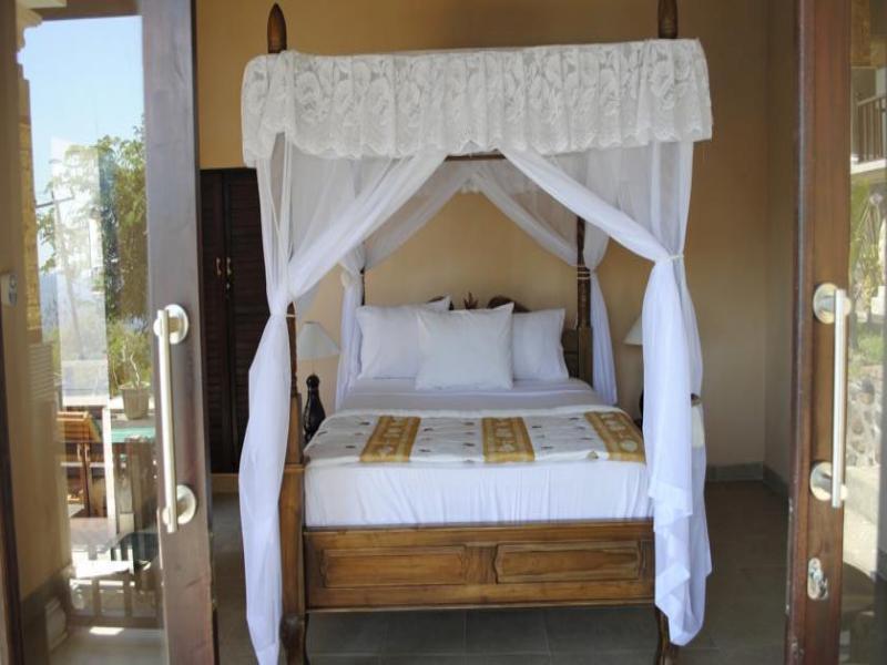 Beten Waru Bungalow And Restaurant Αμέντ Εξωτερικό φωτογραφία